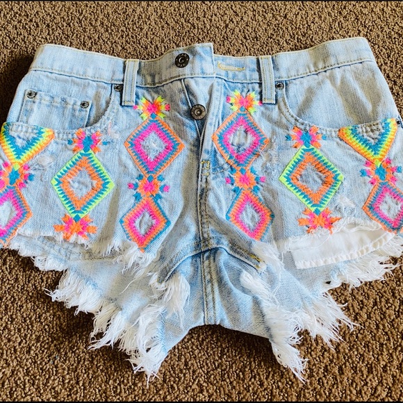 LF Pants - High Waisted Short Shorts